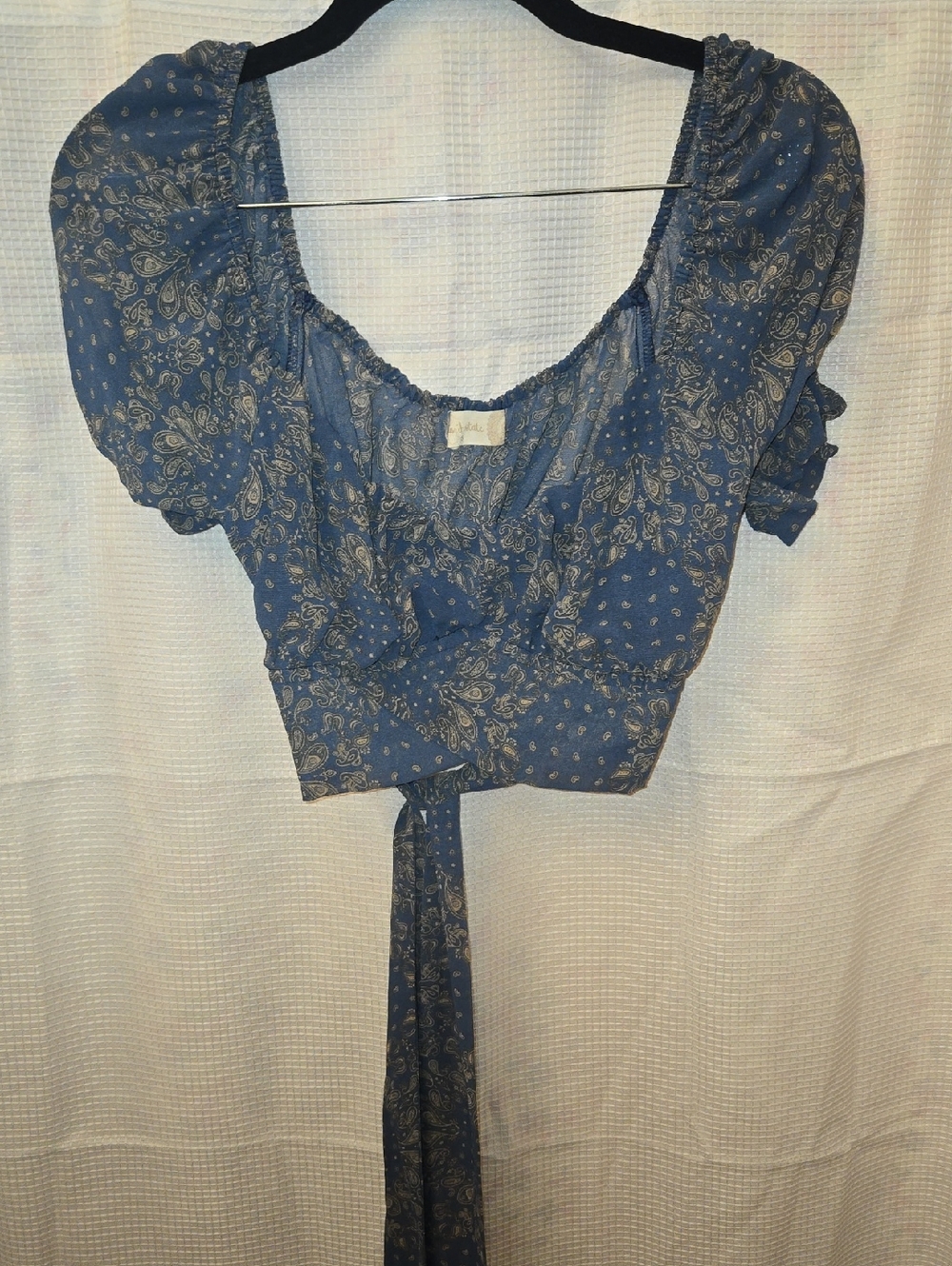 Altar’d State Blue Paisley Puff Sleeve Tie Back Crop Top Small